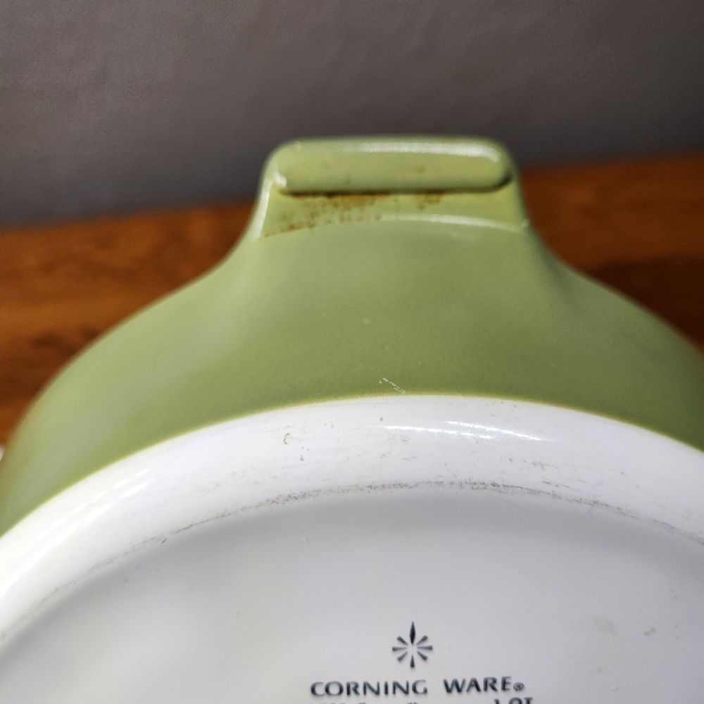 Corningware Covered Casserole Dish P-701-B - Picture 11 of 12